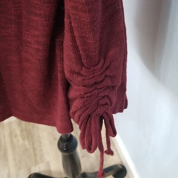 No Boundaries wine colored lace back cardigan - Picture 4 of 7